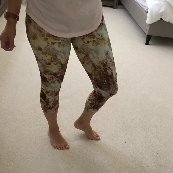 Onzie Pants - Onzie workout cropped leggings